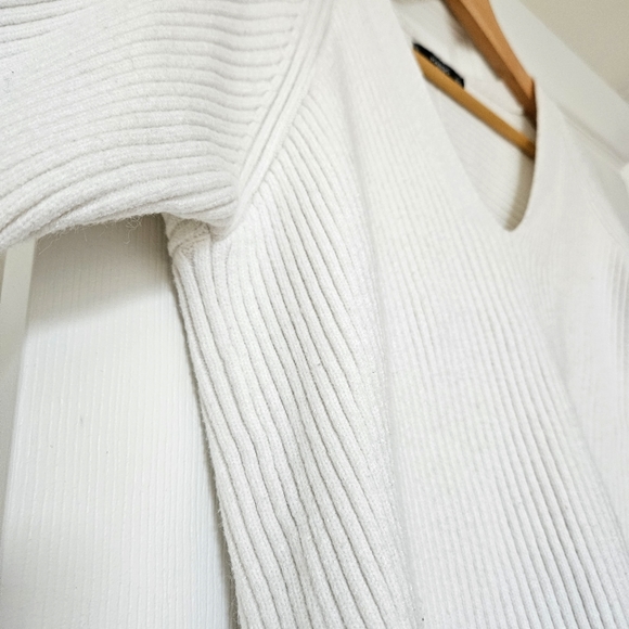 Mango Basics Rib Knit V Neck Sweater - Picture 4 of 4